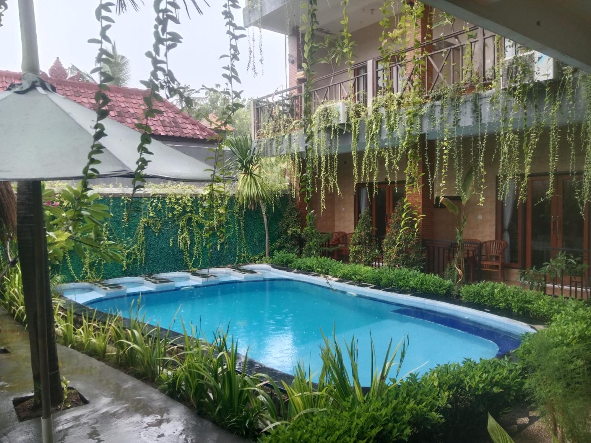 Grace Paradise Guest House Lembongan Extérieur photo